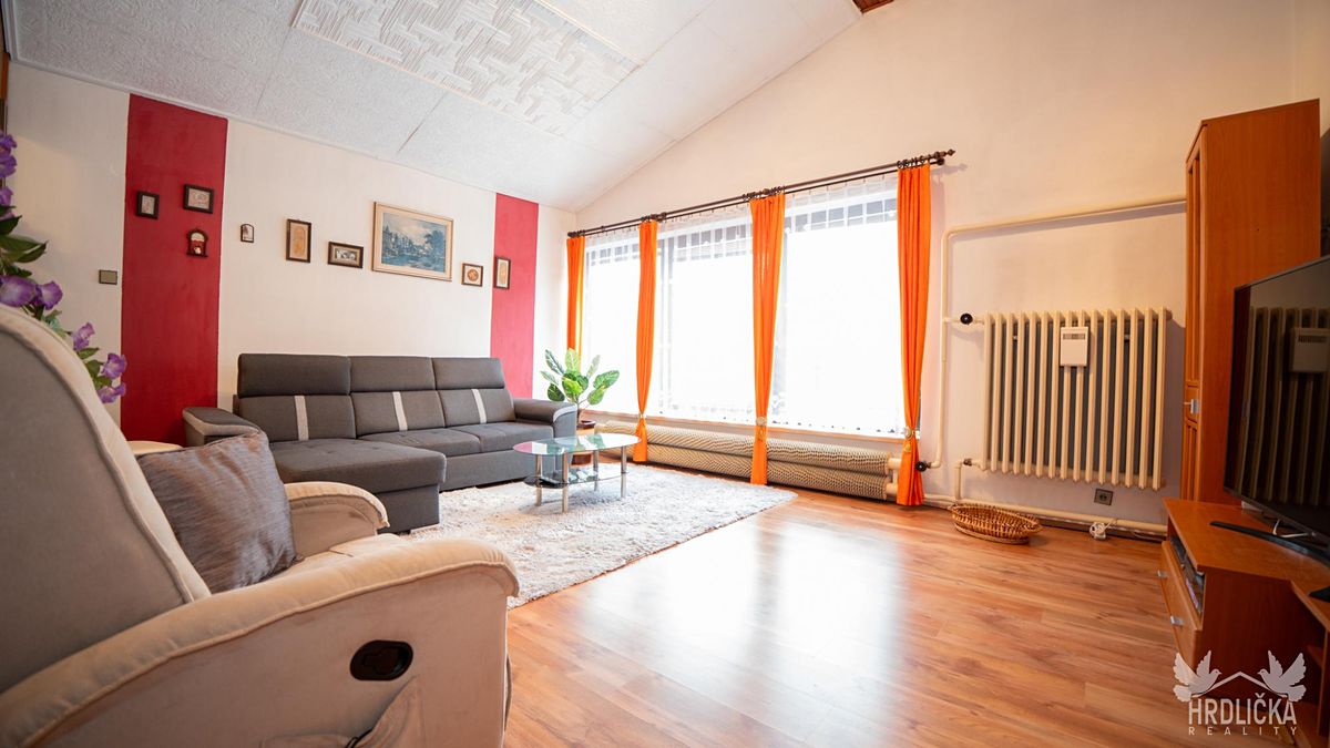 Prodej rodinného domu 135 m², pozemek 481 m² – fotografie 3