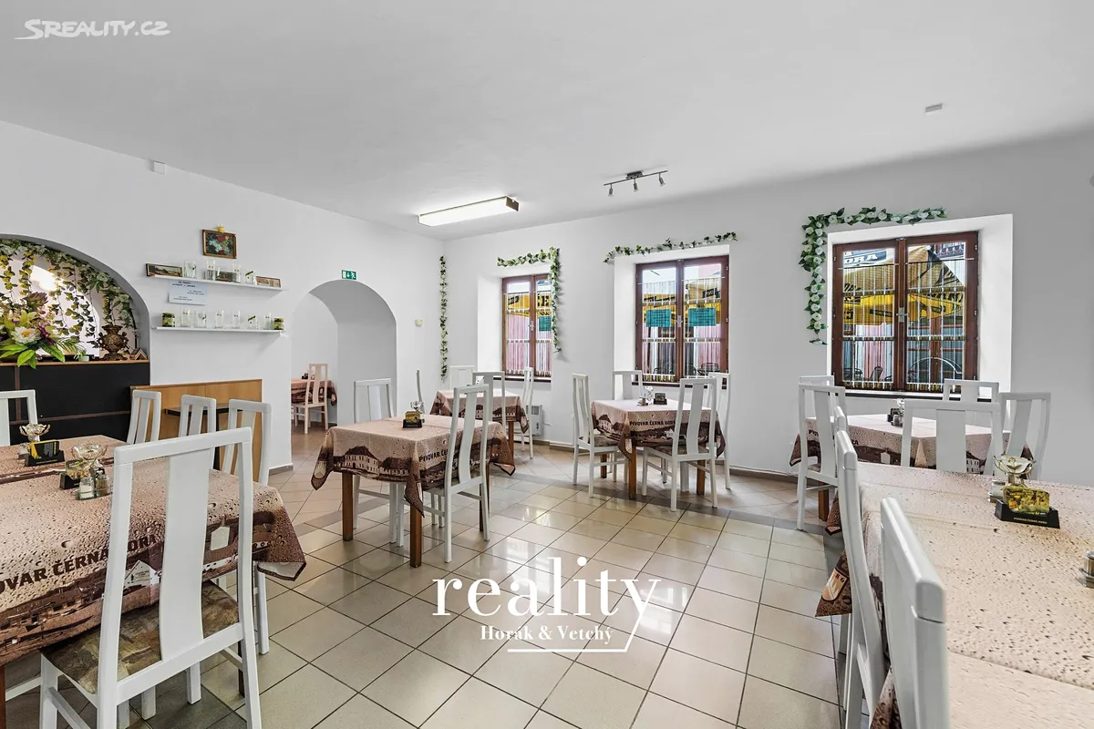 Pronájem obchodního prostoru 115 m² – pohled 3