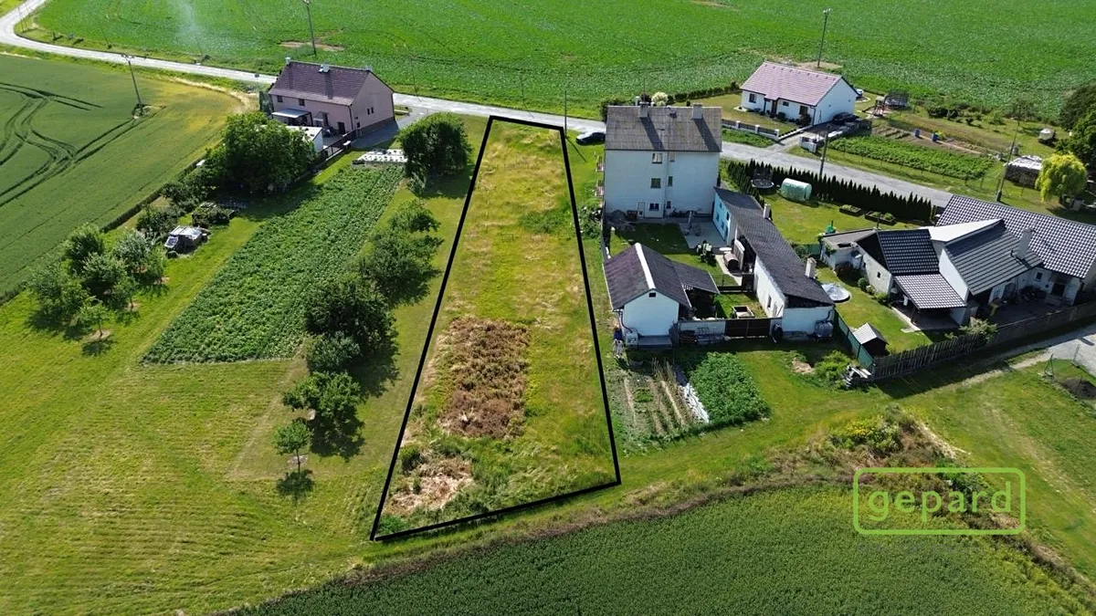 Prodej stavebního pozemku 1036 m²