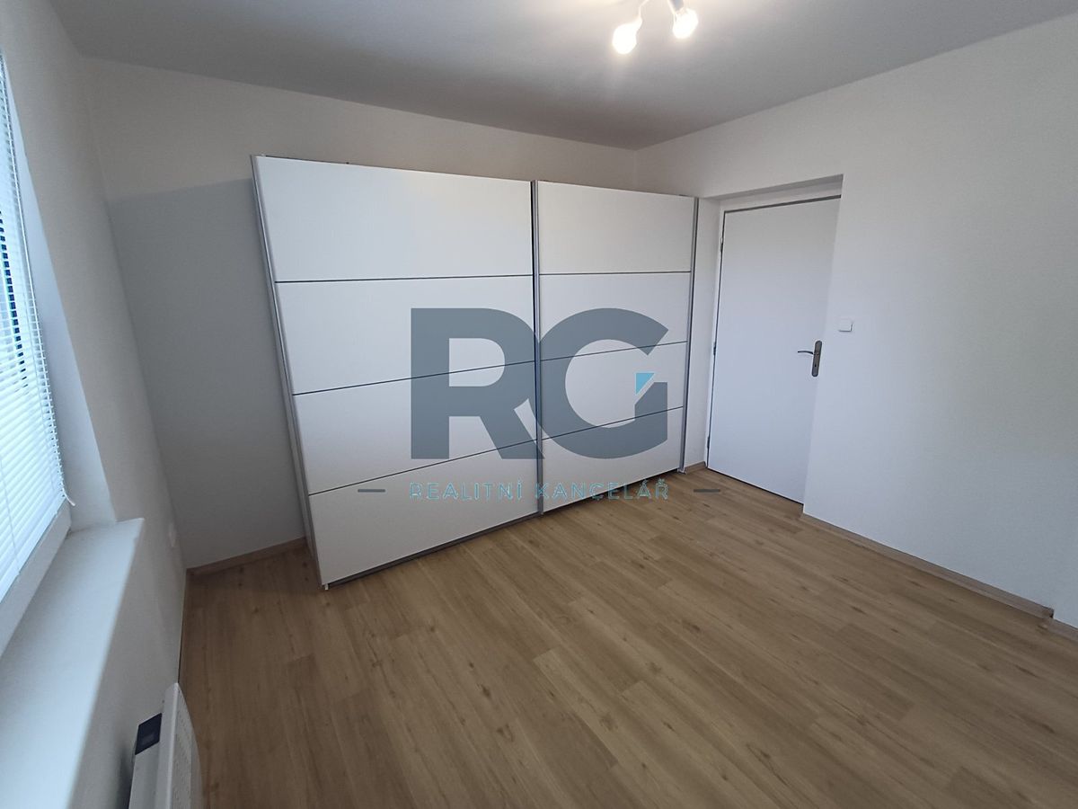 Pronájem bytu 3+1 72 m² – fotografie 3