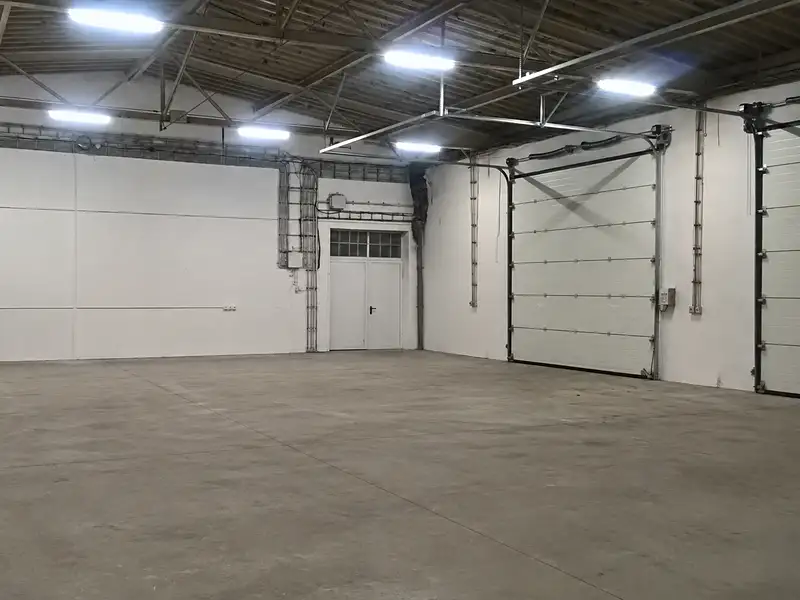 Pronájem skladového prostoru 298 m², Ostrava – náhled fotky 1