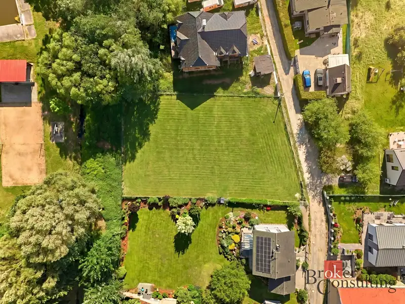 Prodej stavebního pozemku 1358 m², Útušice – náhled fotky 3