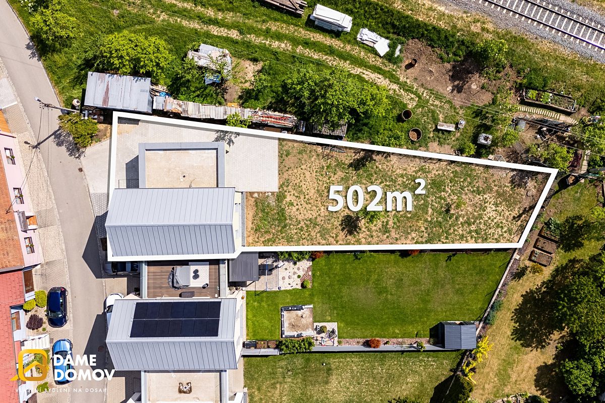 Prodej rodinného domu 135 m², pozemek 502 m² – fotografie 2