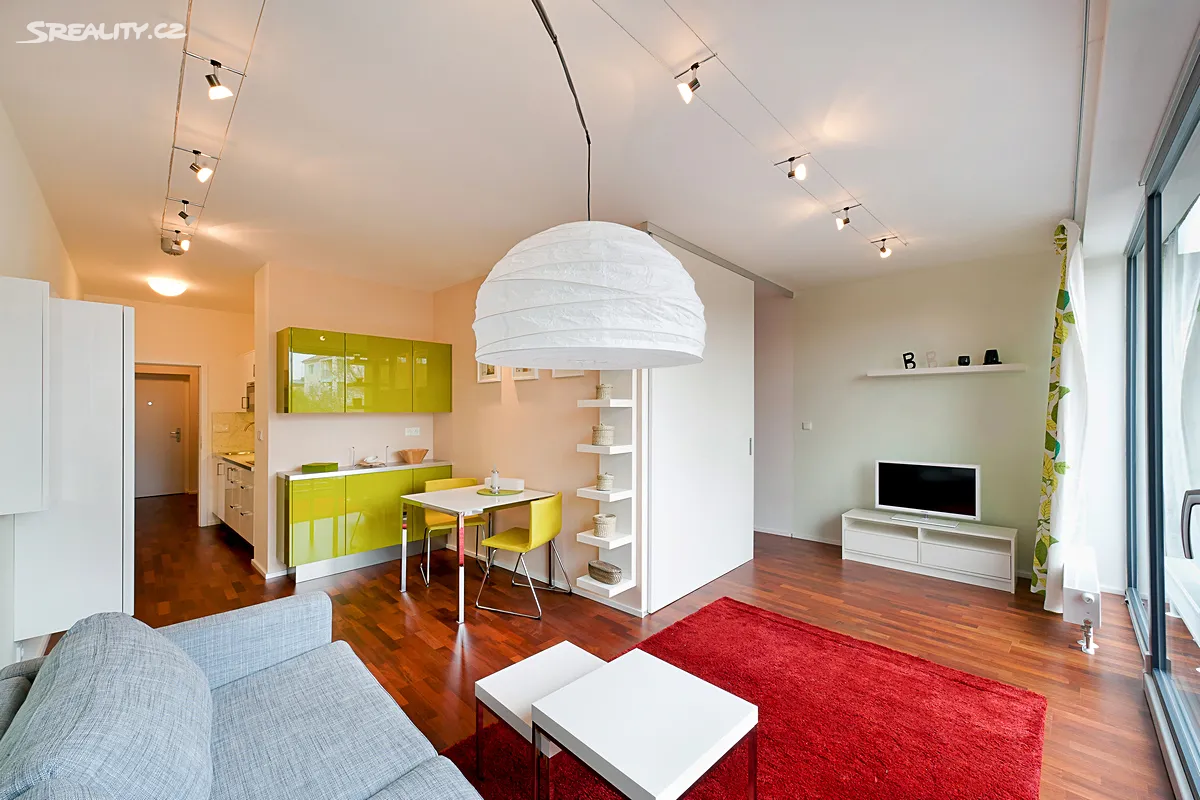 Pronájem bytu 2+kk 49 m², Praha