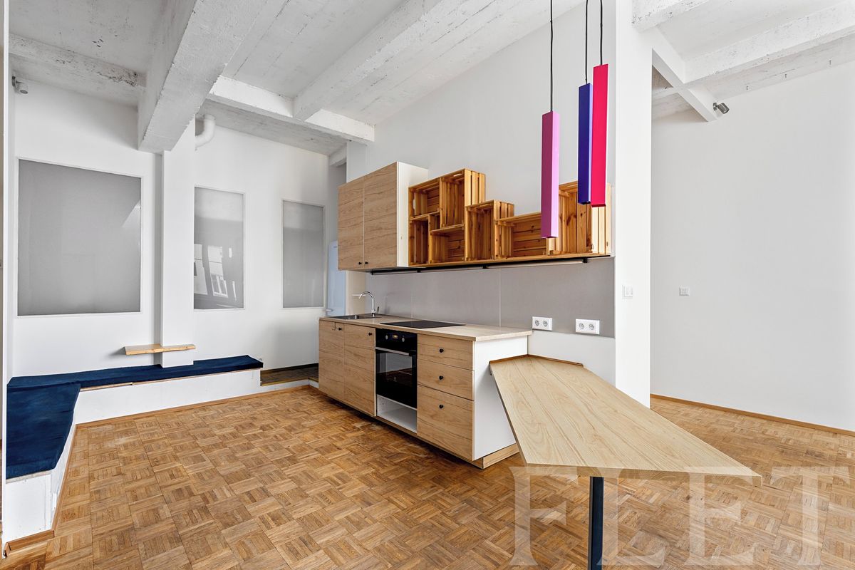 Pronájem bytu 2+kk 56 m²