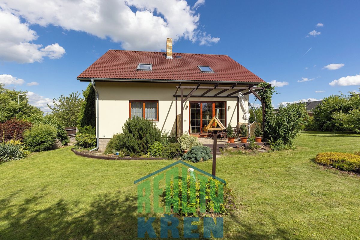 Prodej rodinného domu 172 m², pozemek 1110 m² – fotografie 4