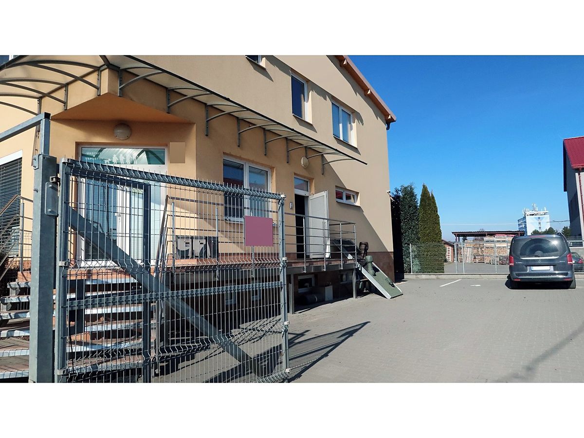 Pronájem kanceláře 118 m² – fotografie 3