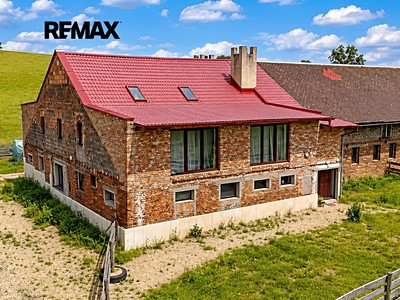 Prodej  vícegeneračního domu 408 m², pozemek 3 192 m²