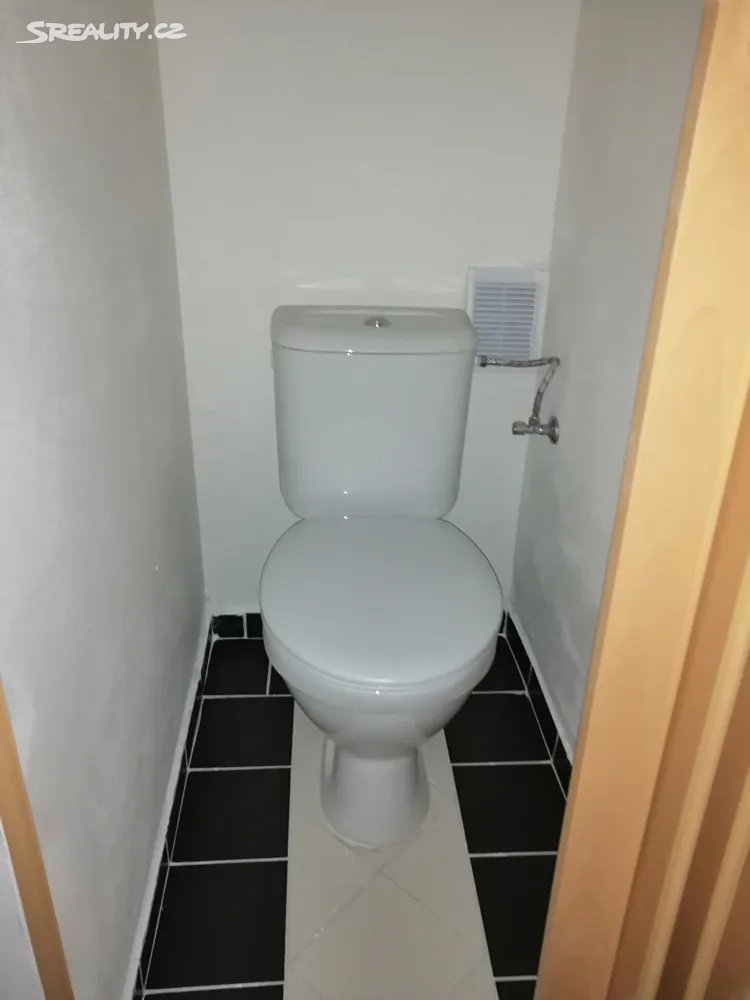 Pronájem kanceláře 19 m² – pohled 5