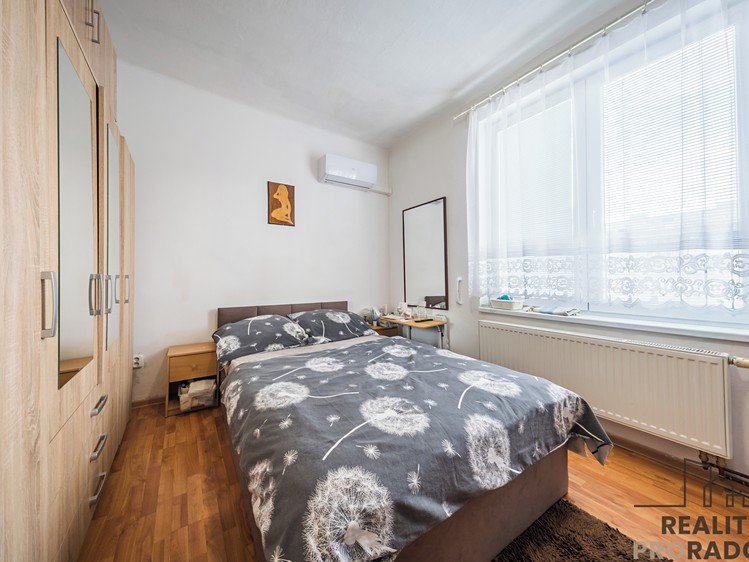 Будинок на продаж, 242 м² (24 з 41)