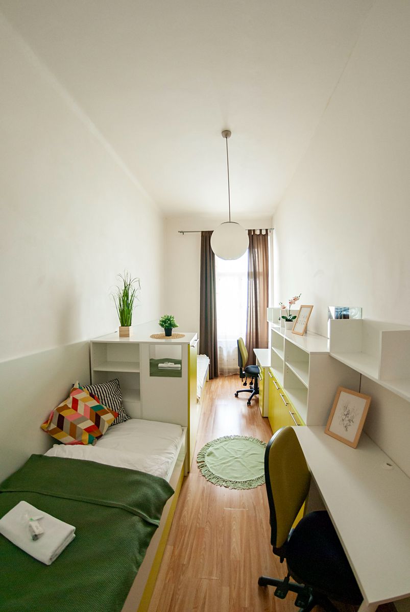 Pronájem bytu pokoje 75 m² – fotografie 4