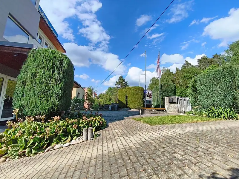 Pronájem kanceláře 91 m², Zlín – náhled fotky 3
