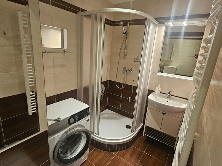 Wohnung 1+1 zum Kauf, 40 m² (1 von 20)