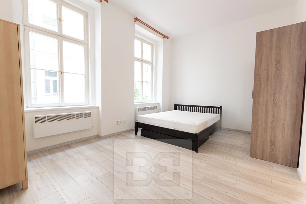 Pronájem bytu 2+kk 43 m²
