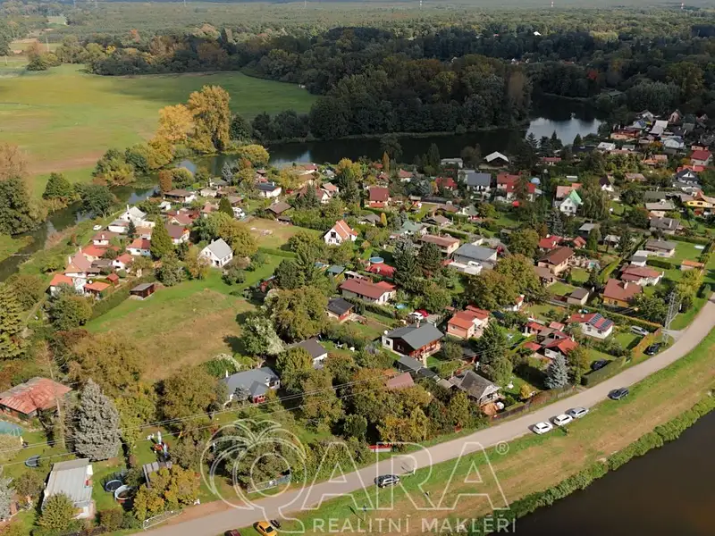 Prodej stavebního pozemku 992 m², Káraný – náhled fotky 3
