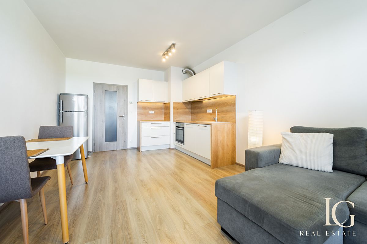 Prodej bytu 1+kk 30 m² – fotografie 5