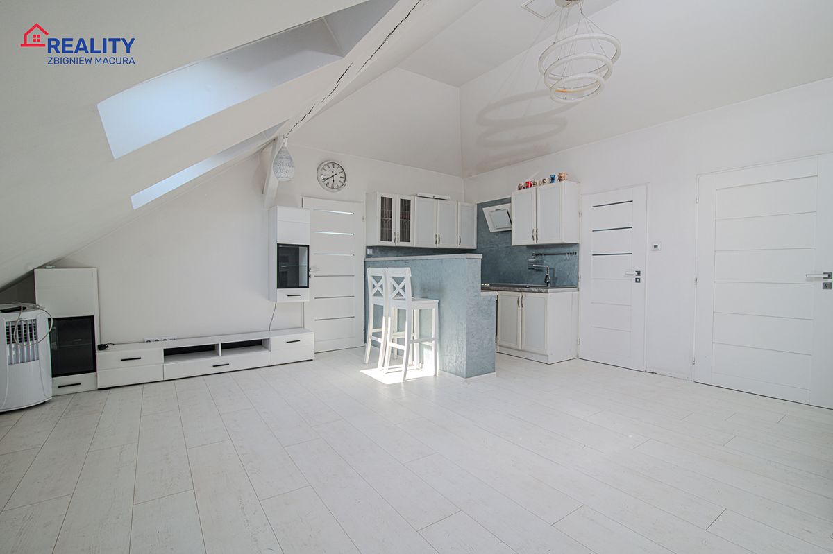 Prodej obchodního prostoru 360 m²