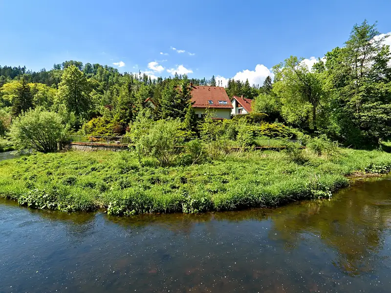 Prodej rodinného domu 147 m², pozemek 440 m², Karlovy Vary – náhled fotky 2