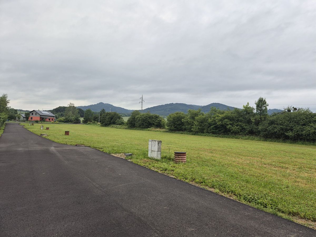 Prodej stavebního pozemku 1151 m² – fotografie 3