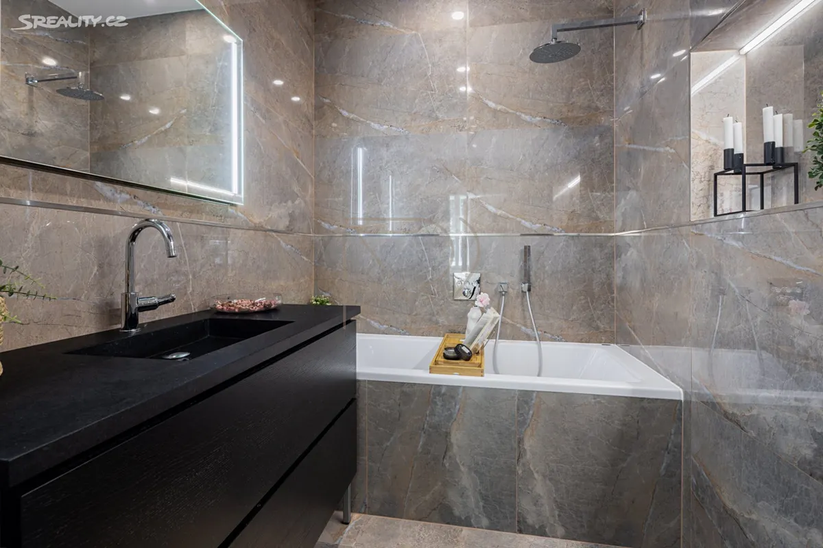 Prodej bytu 3+1 90 m² – pohled 3