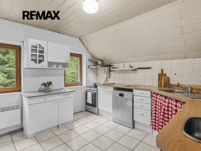 Prodej komerčního prostoru, 264 m² (2 z 17)