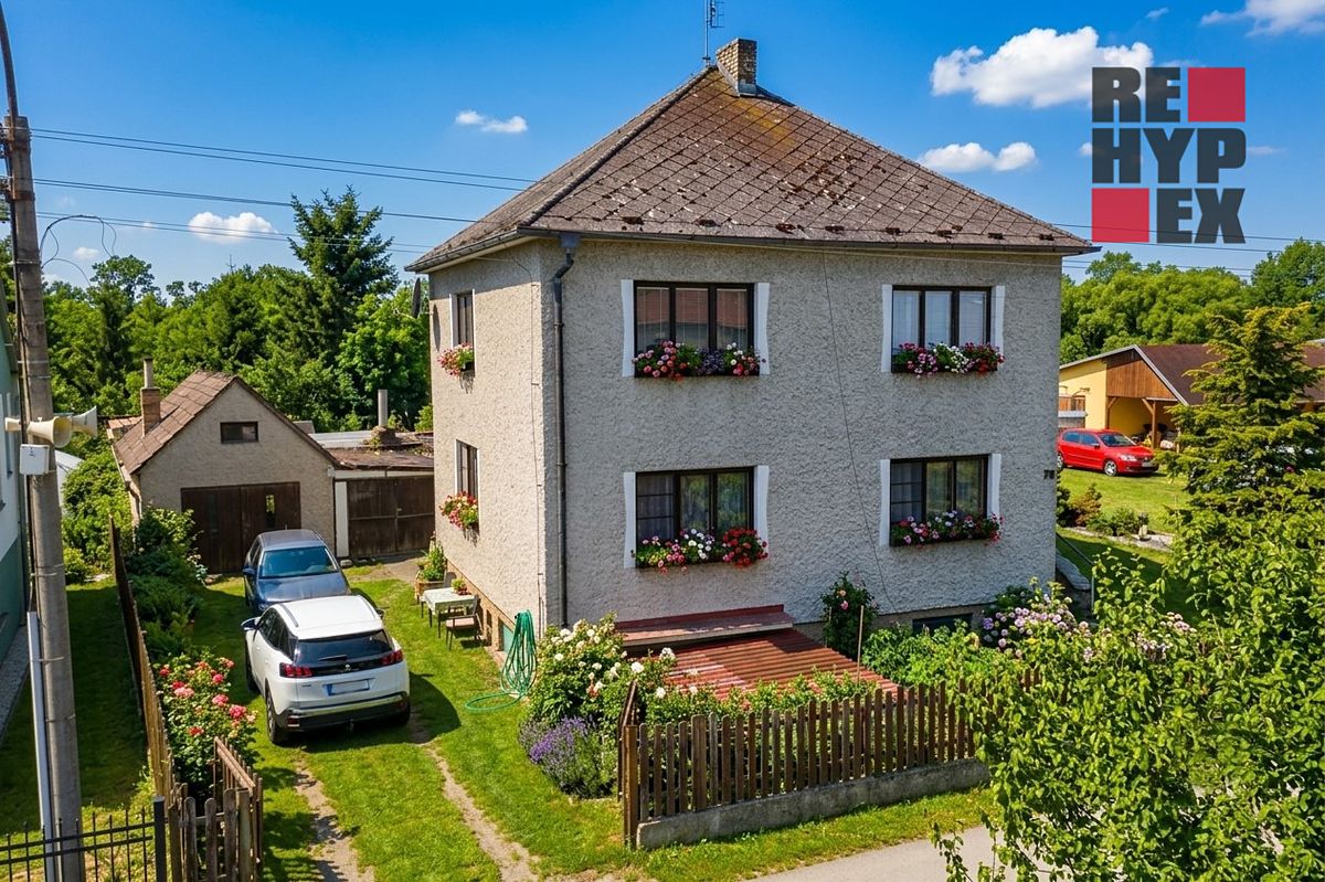 Prodej vícegeneračního domu 360 m², pozemek 800 m²