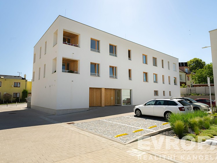 Prodej bytu 4+kk, 86 m² (20 z 25)