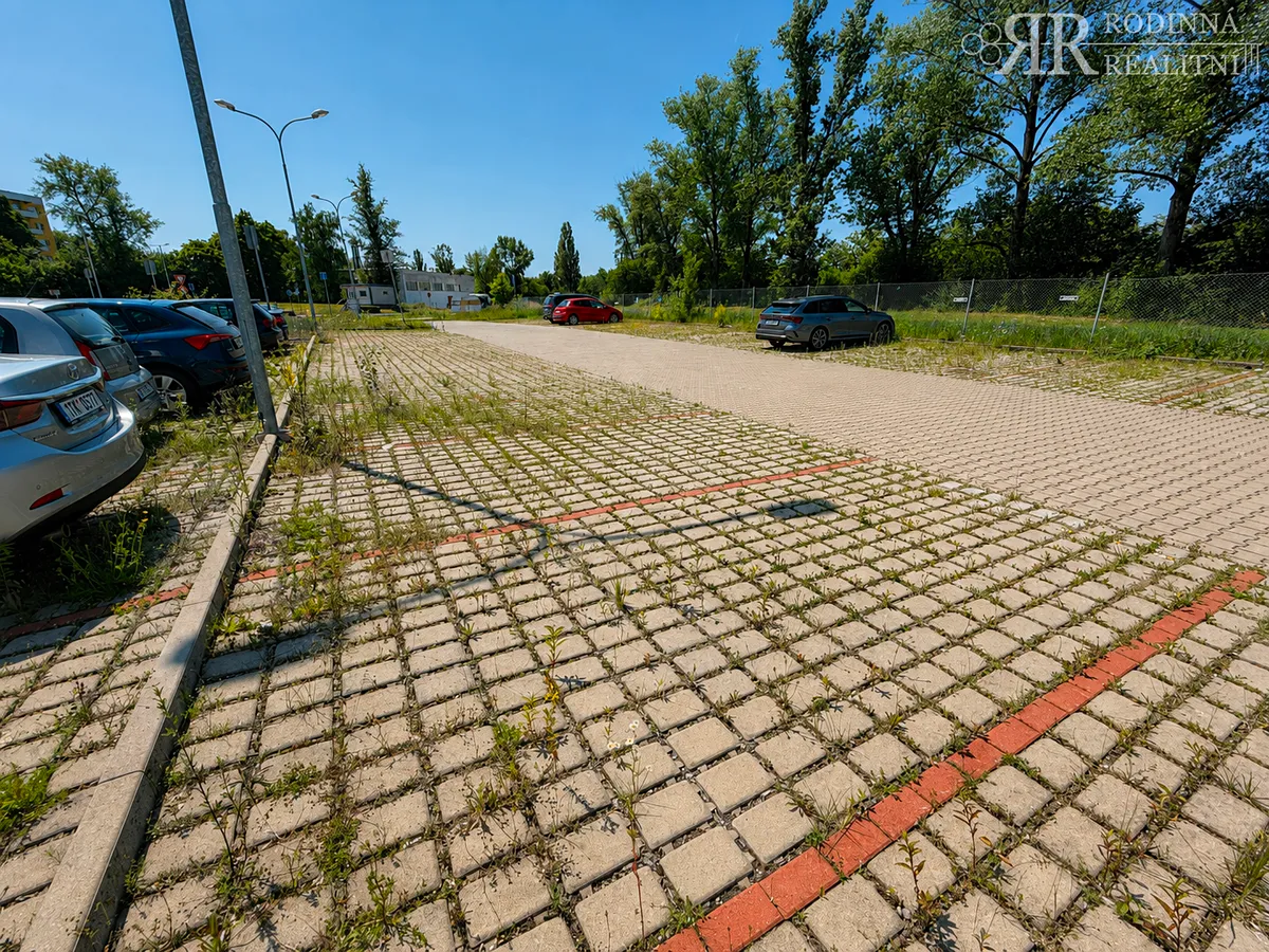 Pronájem specifického typu nemovitosti 12 m²