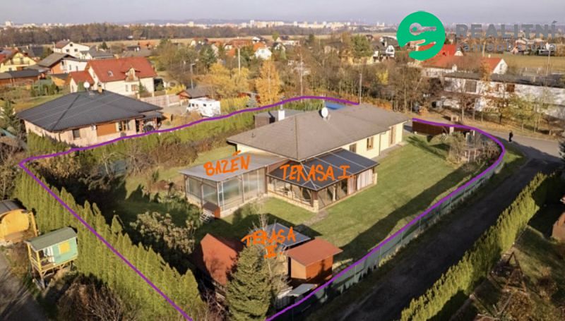 Prodej rodinného domu 160 m², pozemek 1263 m² – fotografie 2
