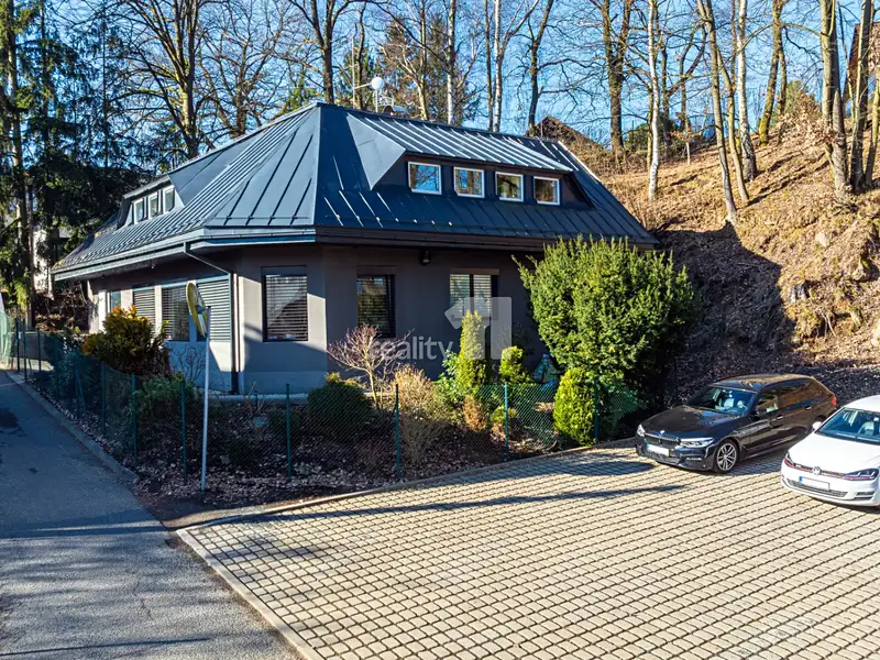 Prodej kanceláře 377 m², Liberec – náhled fotky 1
