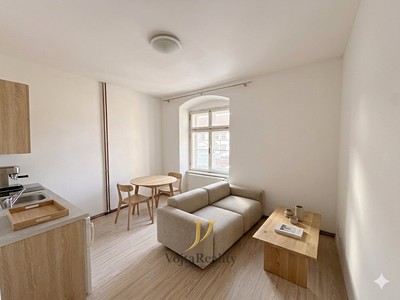 Pronájem bytu 1+kk 32 m²