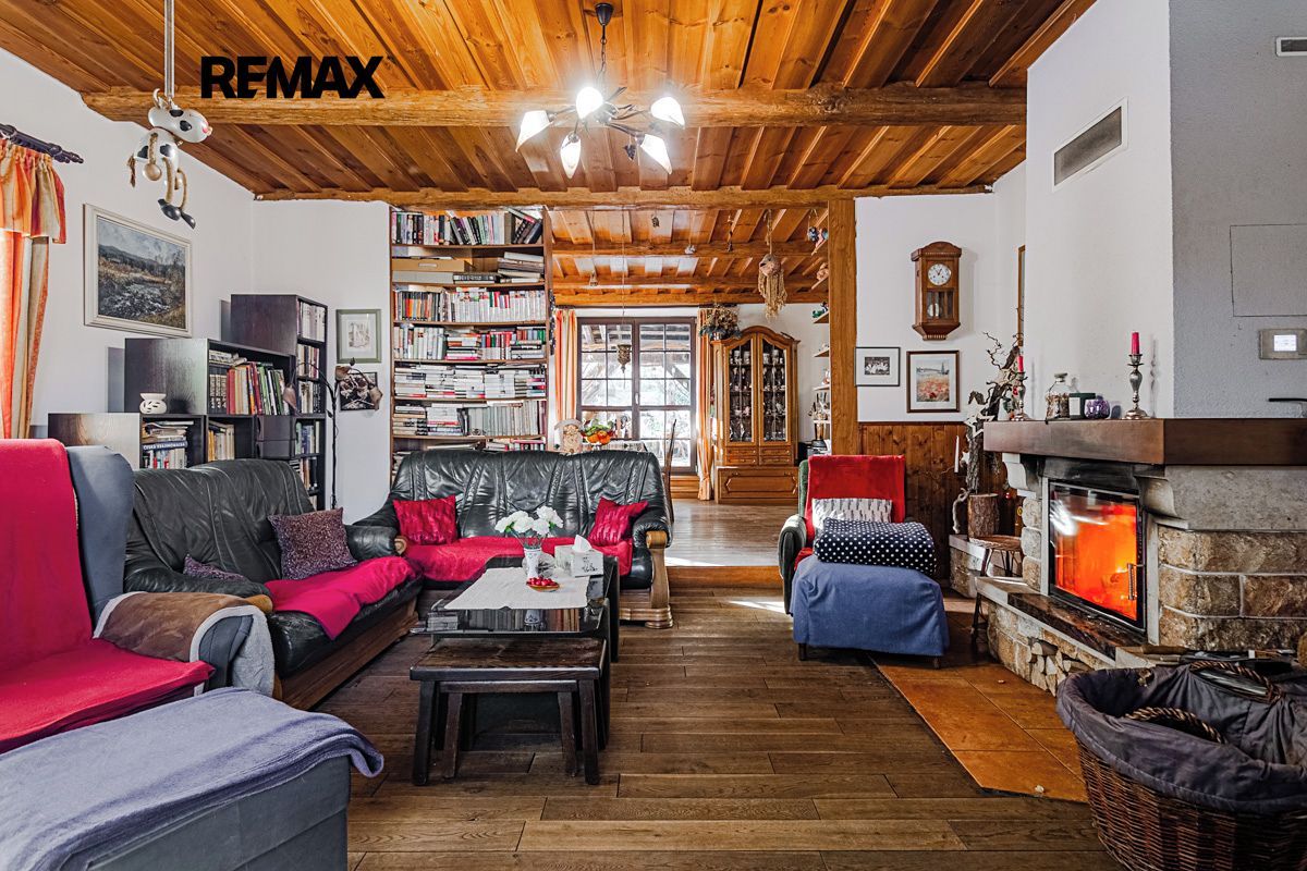 Prodej vícegeneračního domu 267 m², pozemek 2283 m² – fotografie 4
