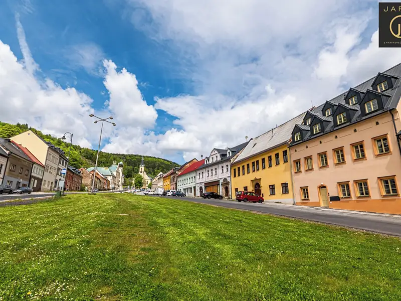 Prodej bytu 2+kk 67 m², Jáchymov – náhled fotky 2