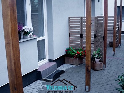 Pronájem bytu 1+kk 28 m²