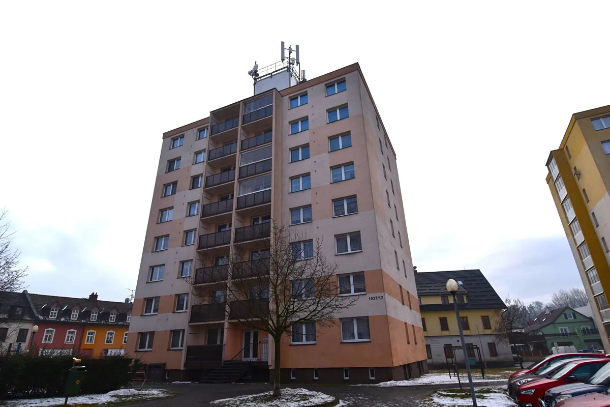 Pronájem bytu 2+kk 40 m² – pohled 2