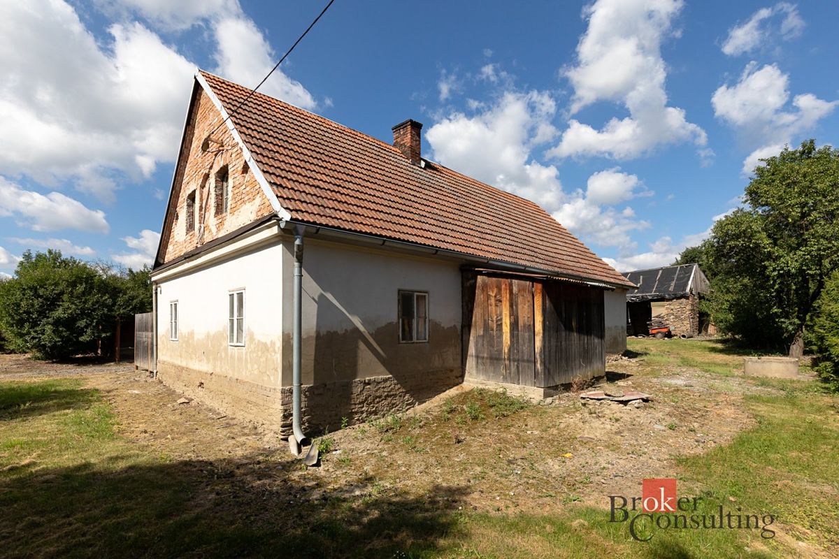 Prodej rodinného domu 80 m², pozemek 1136 m² – fotografie 2