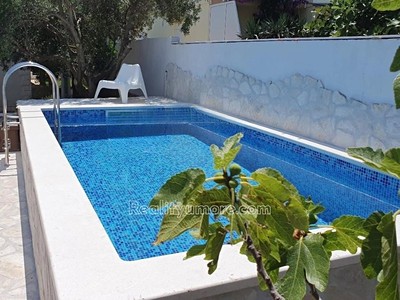 Prodej  rodinného domu 240 m², pozemek 250 m²