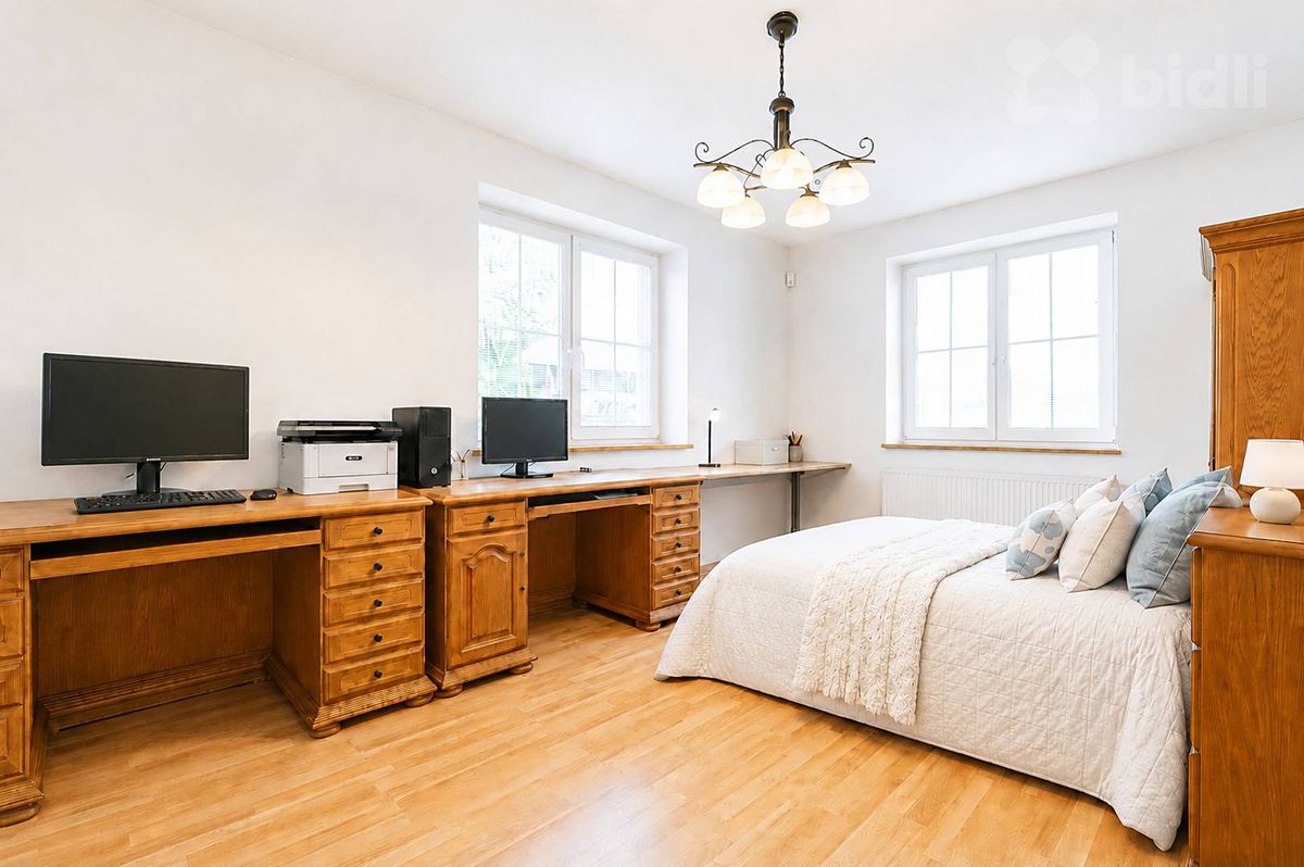 Prodej rodinného domu 220 m², pozemek 715 m² – fotografie 4