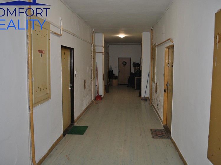 Prodej komerčního prostoru, 1 667 m² (5 z 24)