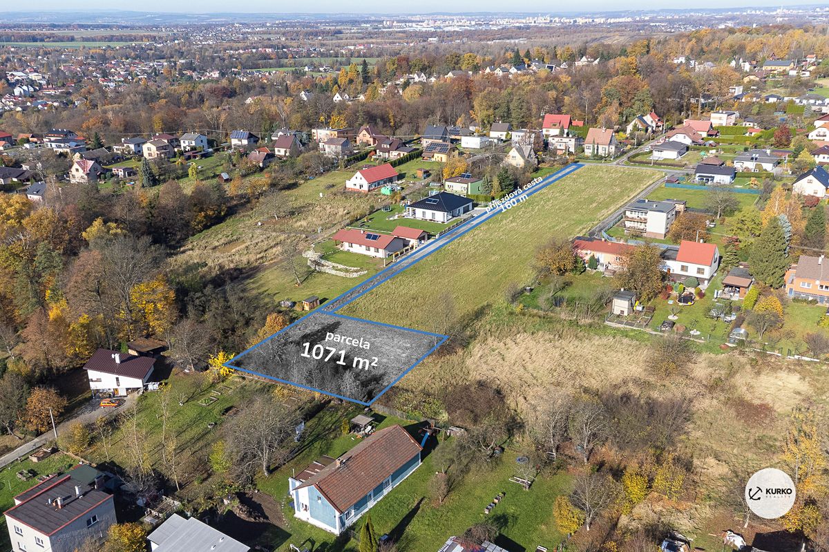 Prodej stavebního pozemku 1071 m² – fotografie 2