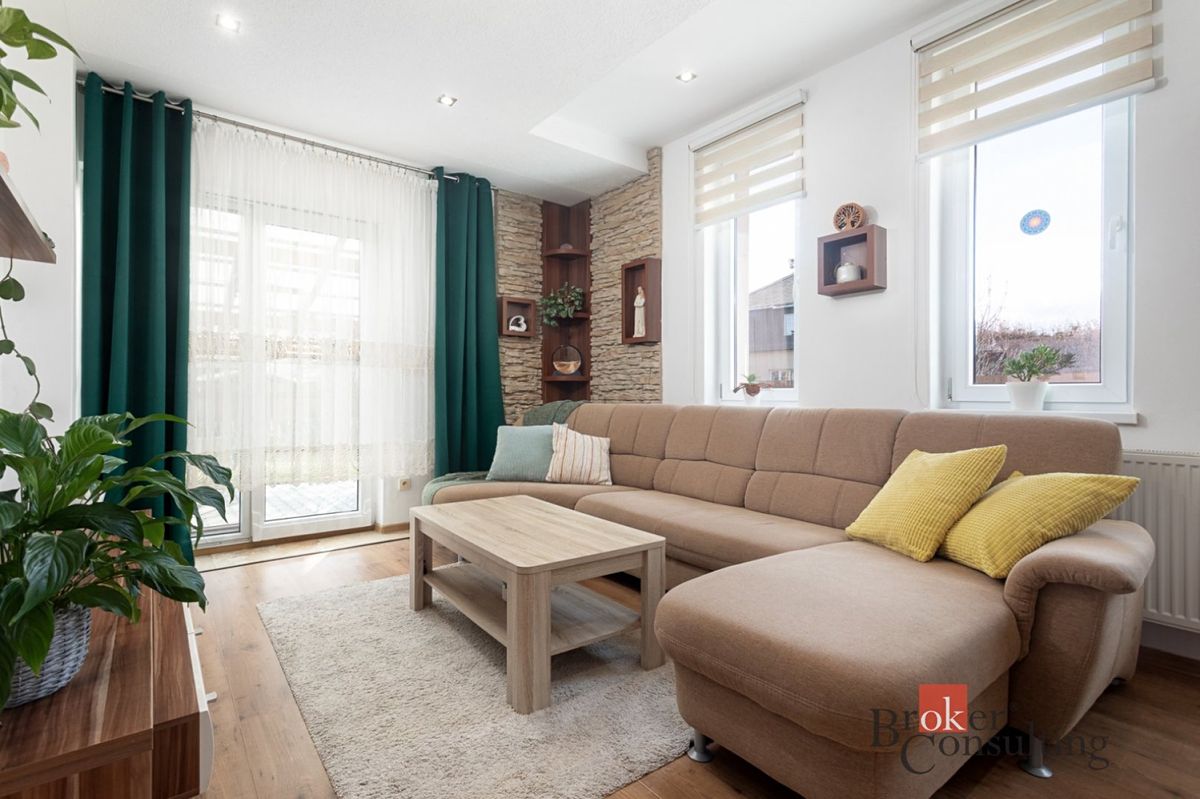 Prodej rodinného domu 268 m², pozemek 1316 m²