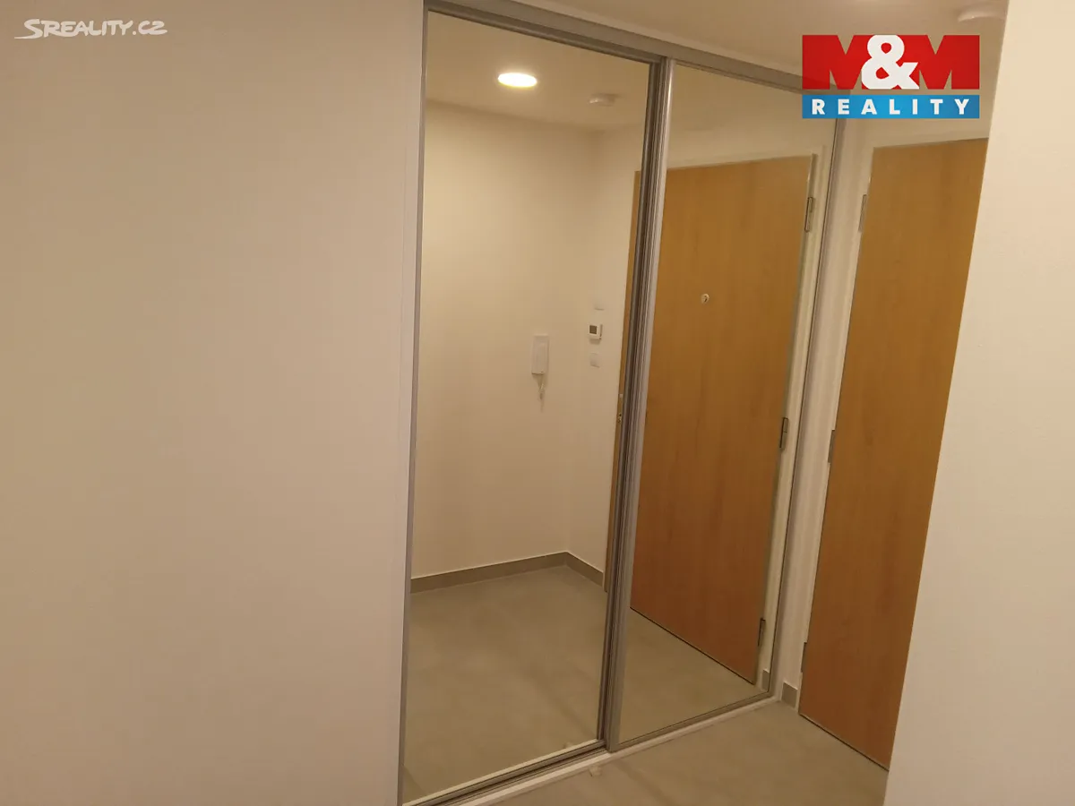 Pronájem bytu 2+kk 58 m² – pohled 6