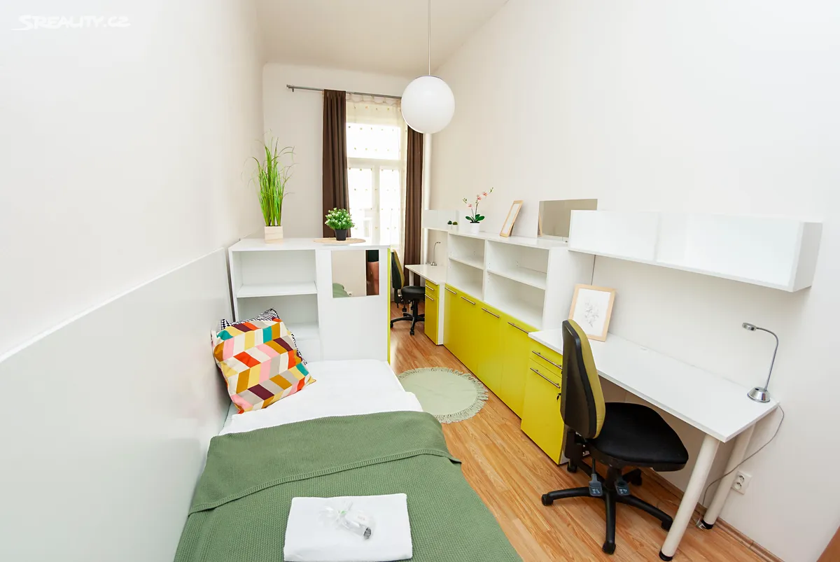 Pronájem bytu pokoje 75 m², Brno
