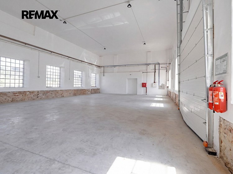Комерційне приміщення в оренду, 274 м² (2 з 24)