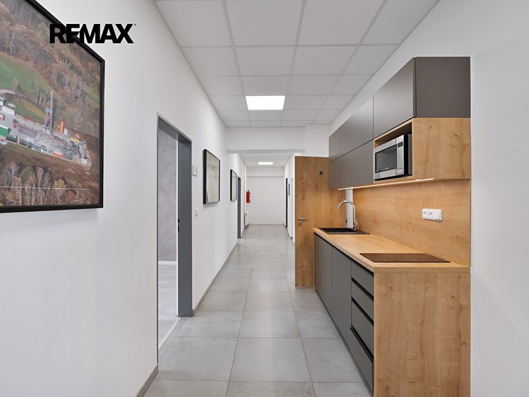 Комерційне приміщення в оренду, 274 м² (5 з 24)