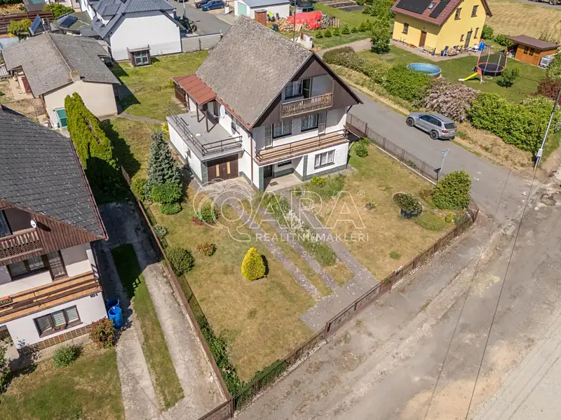 Prodej rodinného domu 189 m², pozemek 872 m², Chorušice – náhled fotky 2