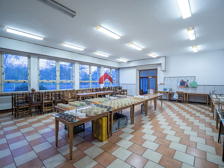 Комерційне приміщення на продаж, 654 м² (37 з 63)