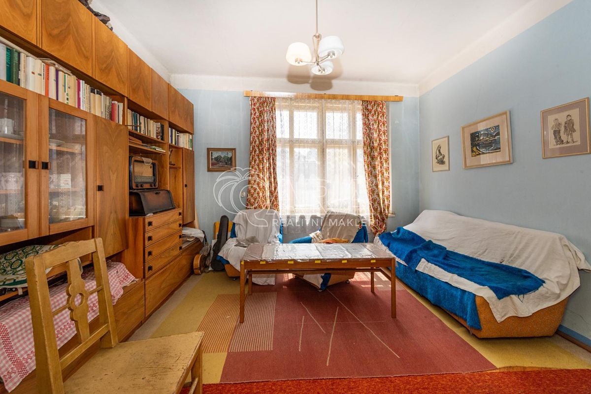 Prodej rodinného domu 200 m², pozemek 458 m² – fotografie 3