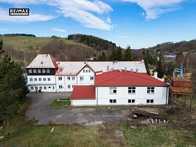 Prodej výrobní haly, prostoru 1 363 m²