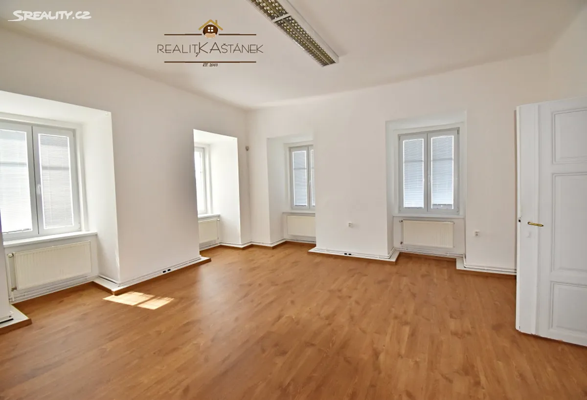 Pronájem kanceláře 111 m², Liberec